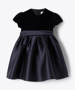 Sundayshower.shope736d7fd46 1